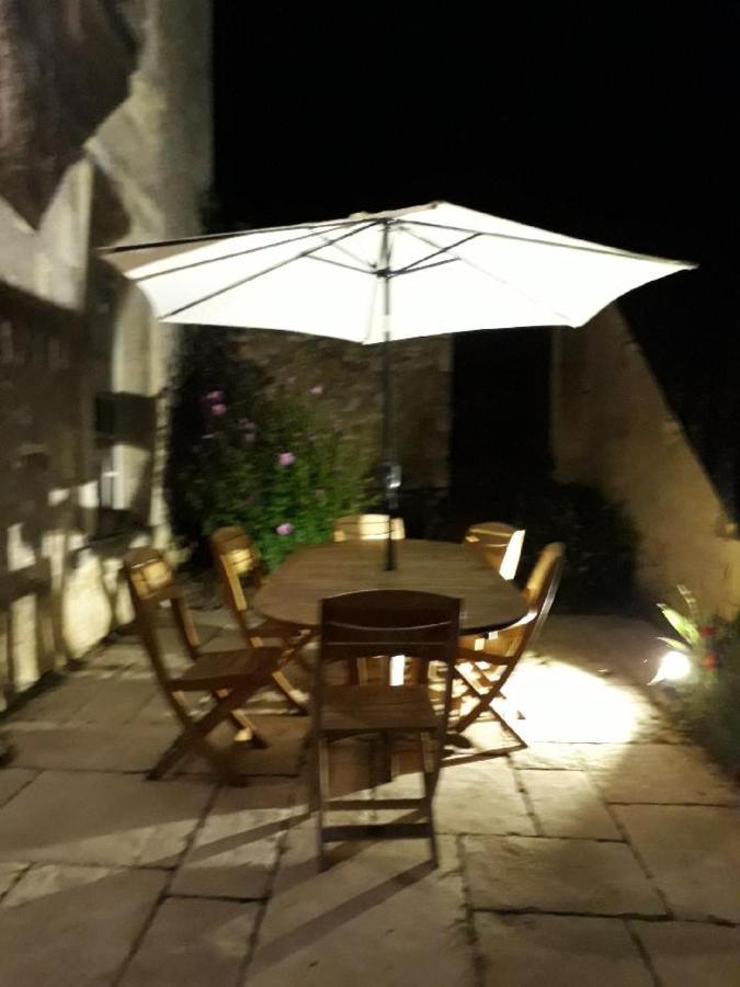 Bed and Breakfast Manoir De La Fontaine Du Chene Coutures  Экстерьер фото